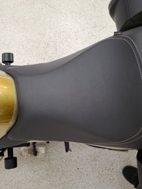 2014 Triumph SPRINT GT BROWN