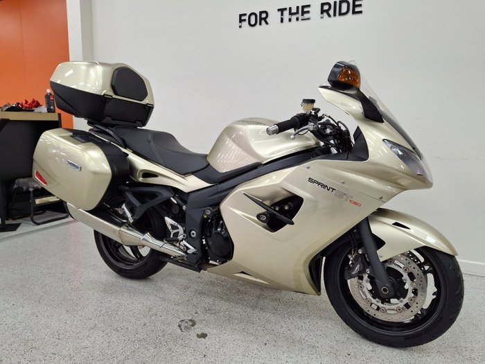 2014 Triumph SPRINT GT BROWN