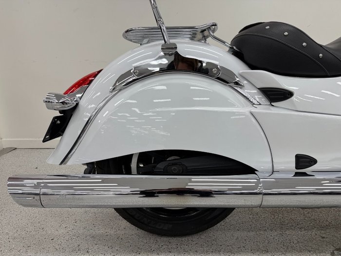 2017 INDIAN CHIEF CLASSIC White