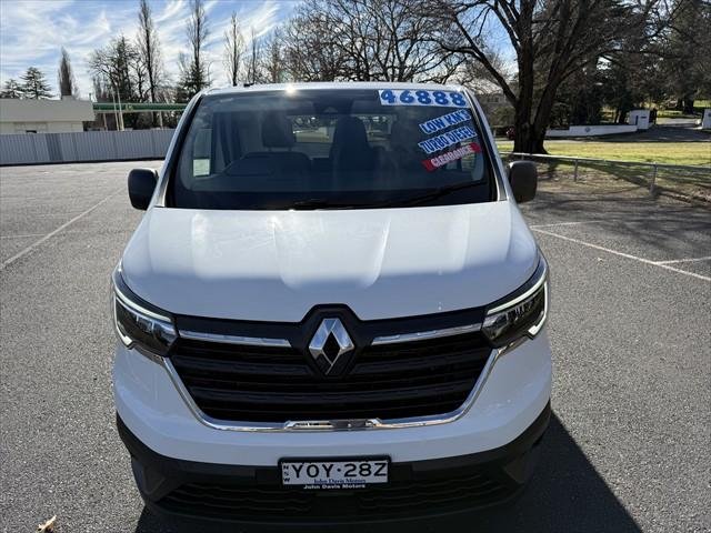 2023 Renault Trafic Crew Pro X82 MY23 Glacier White