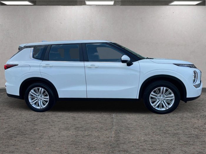 2024 Mitsubishi Outlander