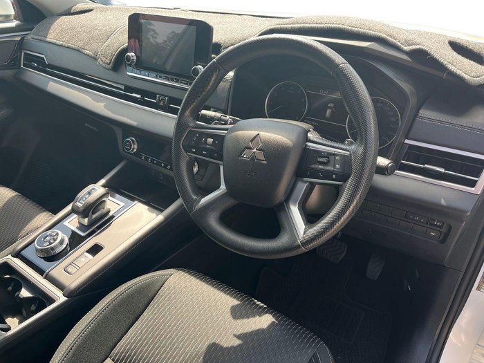 2024 Mitsubishi Outlander