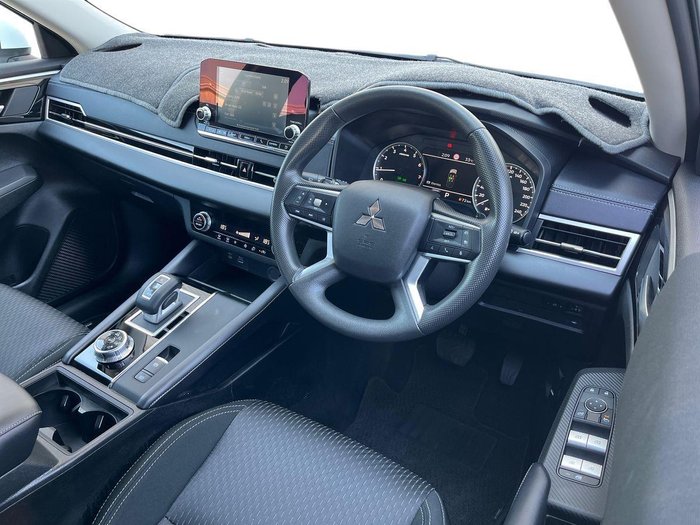 2024 Mitsubishi Outlander