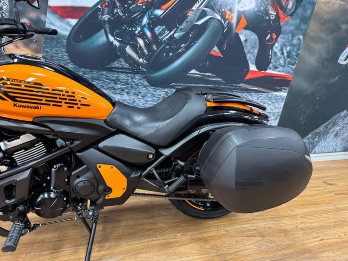 2019 Kawasaki VULCAN S CAFE (EN650E LAMS) ORANGE/BLACK
