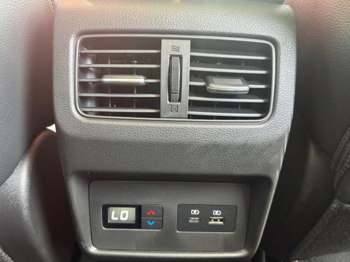 2025 Nissan X-TRAIL Ti