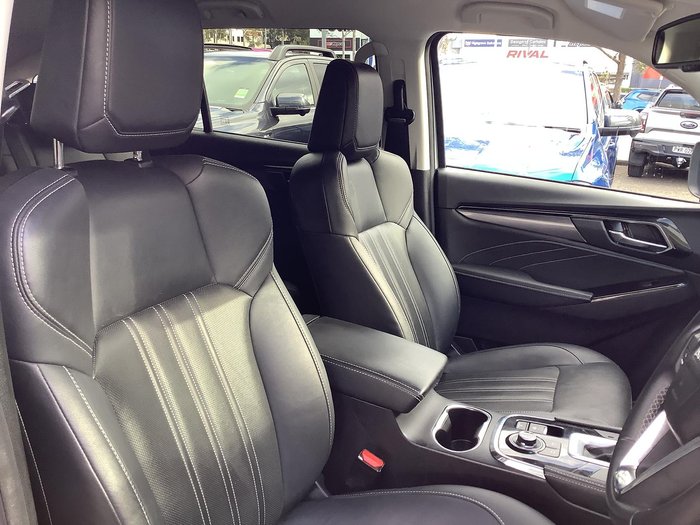 2022 Isuzu MU-X LS-T