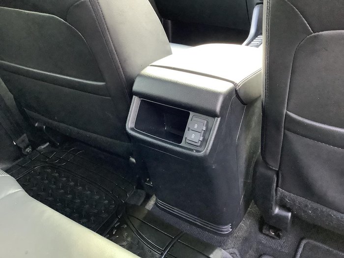 2022 Isuzu MU-X LS-T