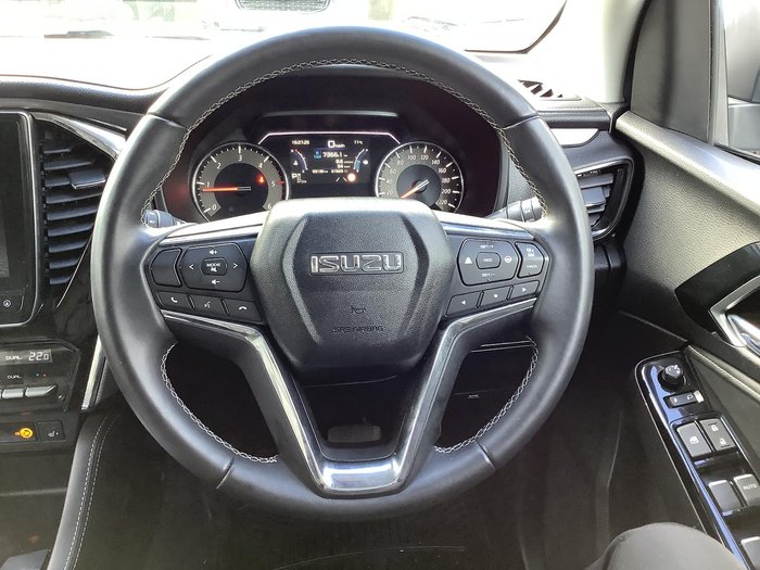 2022 Isuzu MU-X LS-T