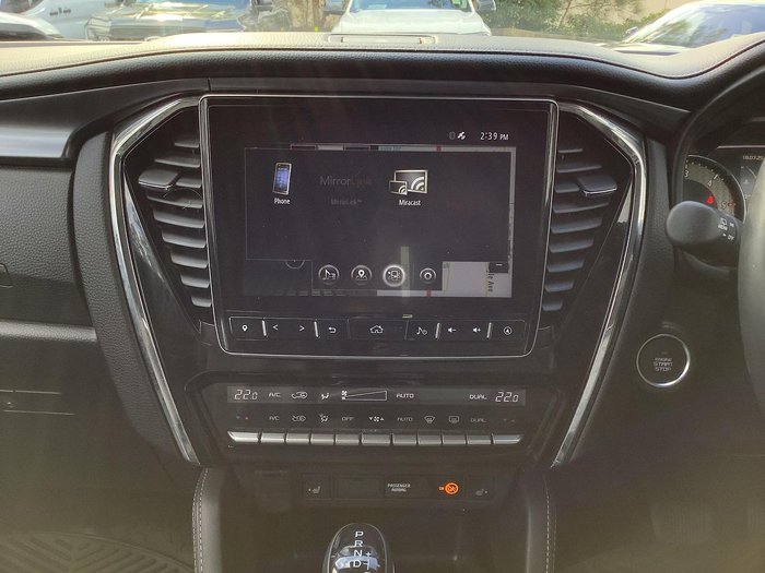 2022 Isuzu MU-X LS-T
