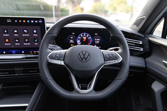 2025 Volkswagen Tiguan 195TSI R-Line