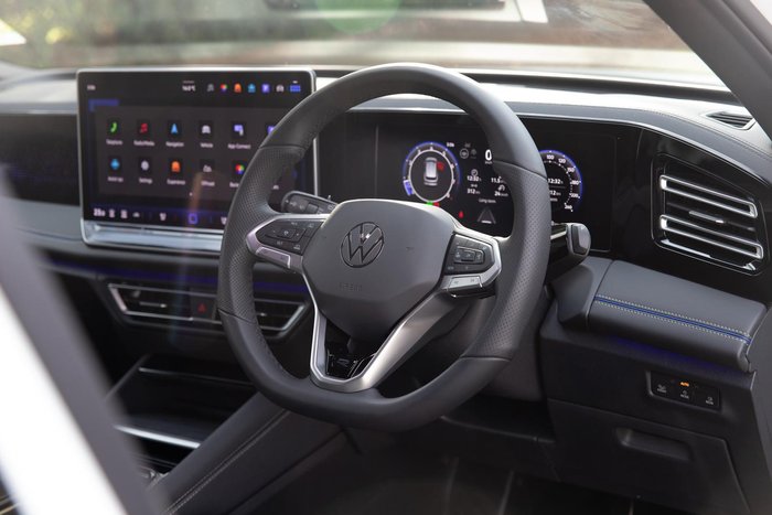 2025 Volkswagen Tiguan 195TSI R-Line