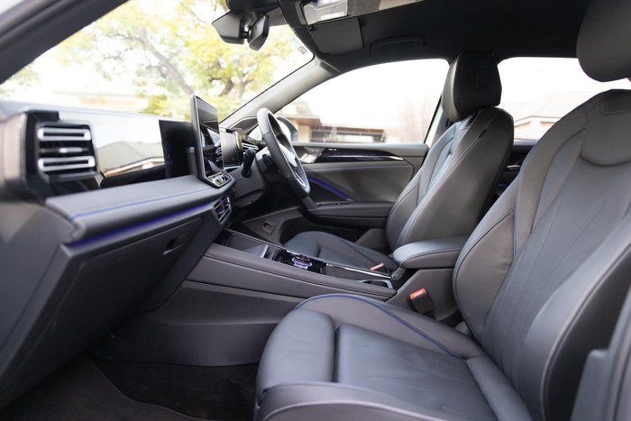 2025 Volkswagen Tiguan 195TSI R-Line