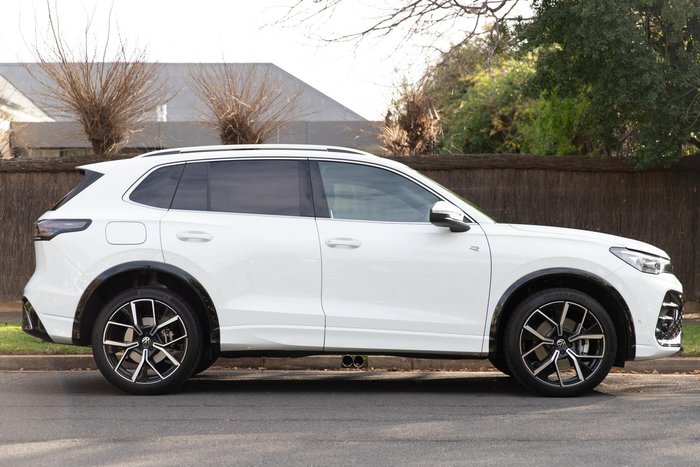 2025 Volkswagen Tiguan 195TSI R-Line