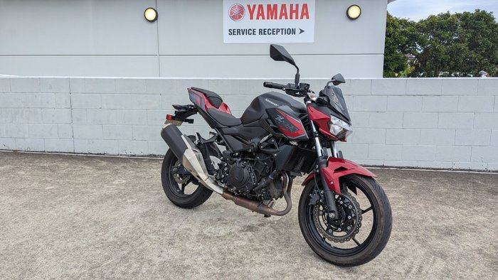 2021 Kawasaki Z400 Red