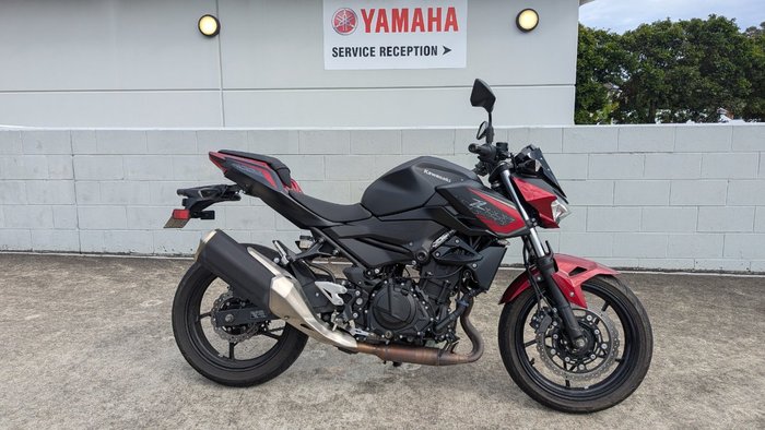 2021 Kawasaki Z400 Red