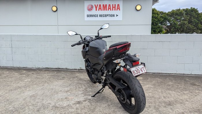2021 Kawasaki Z400 Red