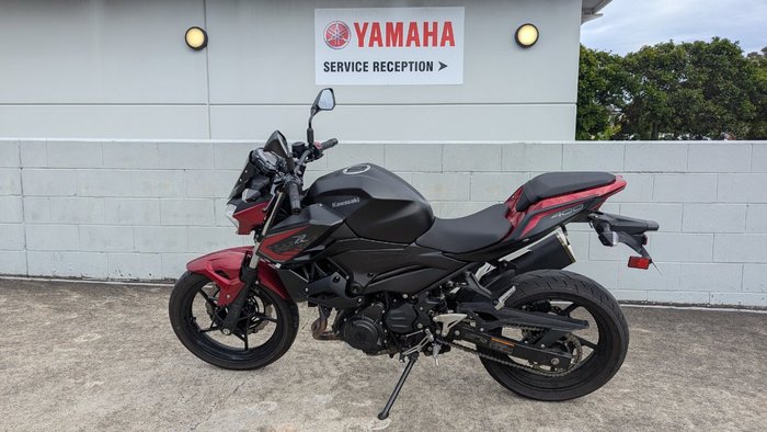 2021 Kawasaki Z400 Red