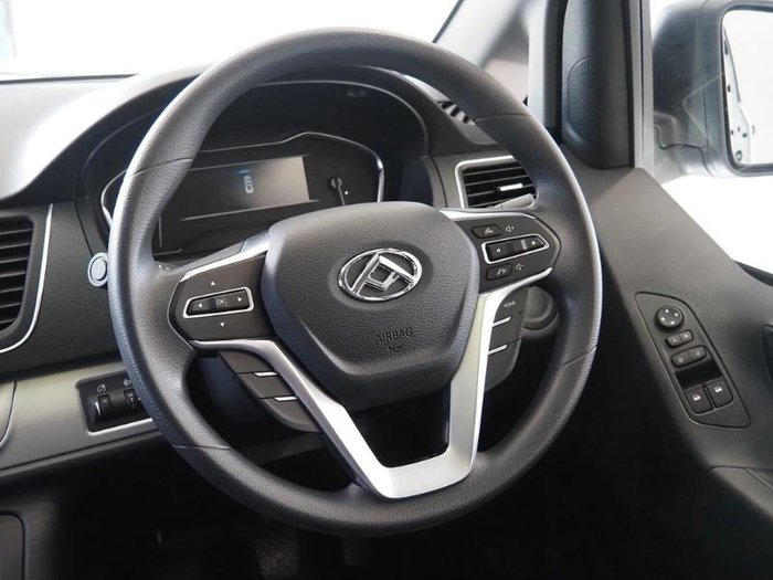 2025 LDV G10