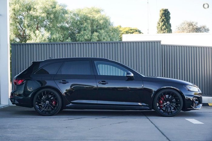 2023 Audi RS4 