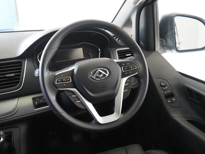 2025 LDV G10