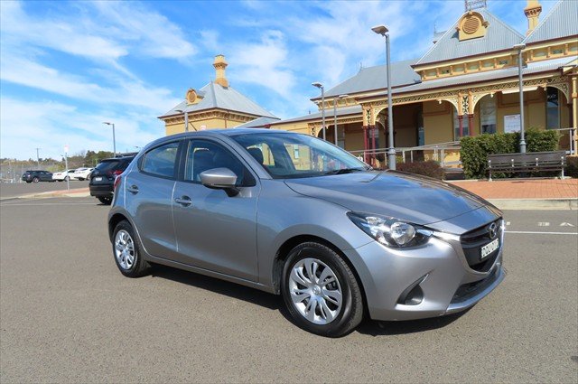 2017 MAZDA Mazda2 NEO