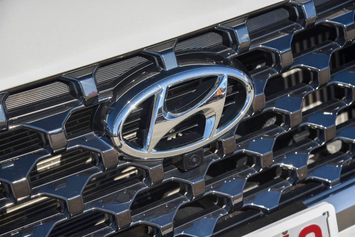 2023 Hyundai Santa Fe Hybrid Highlander TM.V4 MY23 4X4 On Demand White
