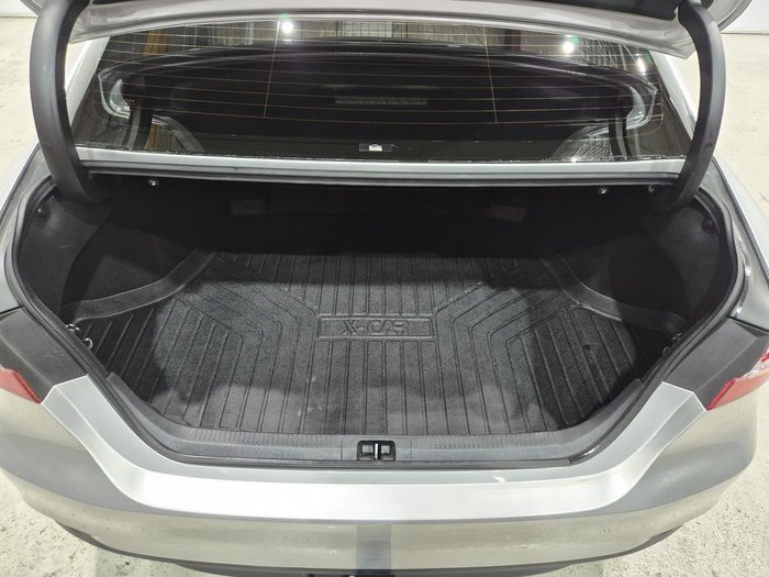2019 Toyota Camry Ascent ASV70R Silver Pearl