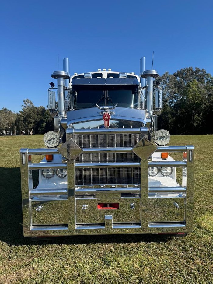 2021 Kenworth T659 **ENGINE WARRANTY** White