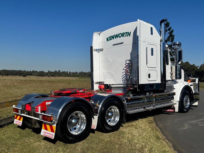 2021 Kenworth T659 **ENGINE WARRANTY** White
