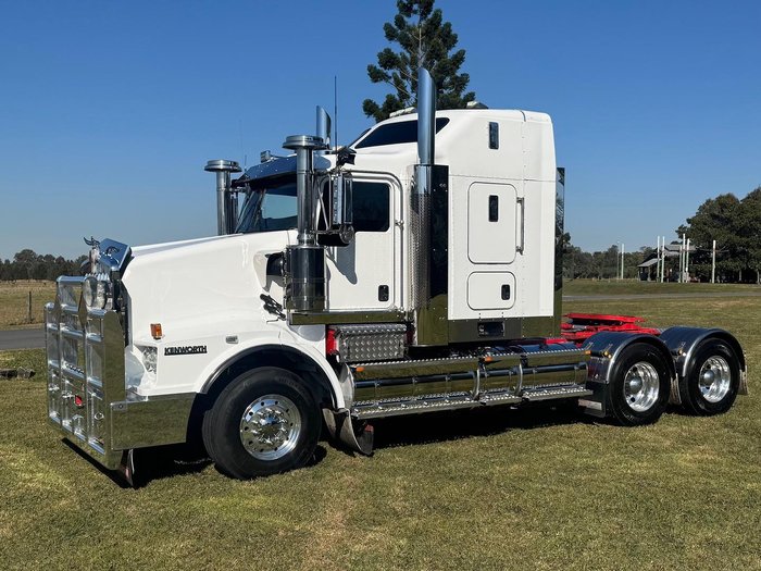 2021 Kenworth T659 **ENGINE WARRANTY** White