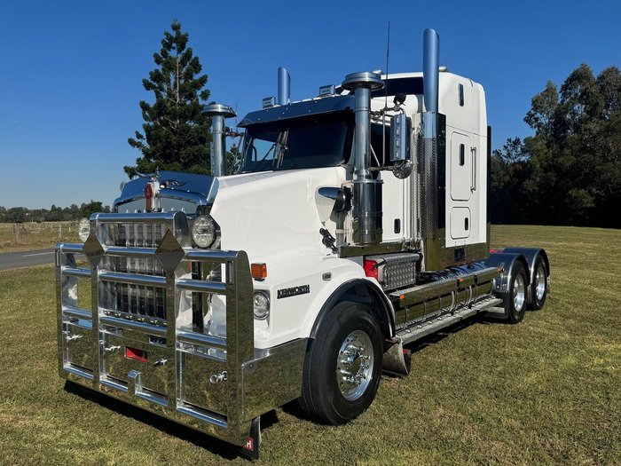 2021 Kenworth T659 **ENGINE WARRANTY** White