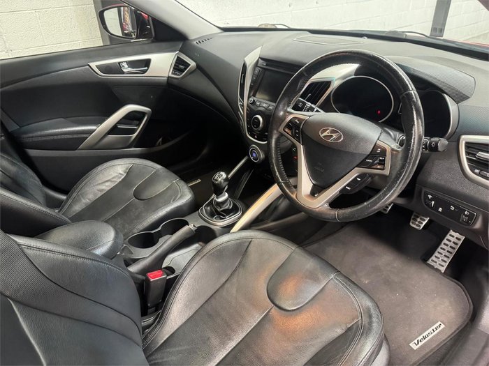 2012 Hyundai Veloster + FS Veloster Red