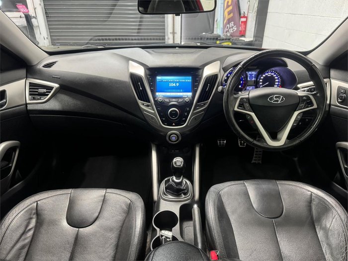 2012 Hyundai Veloster + FS Veloster Red