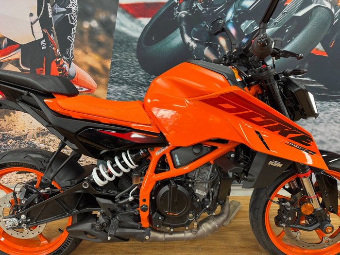 2024 Ktm 390 DUKE ORANGE