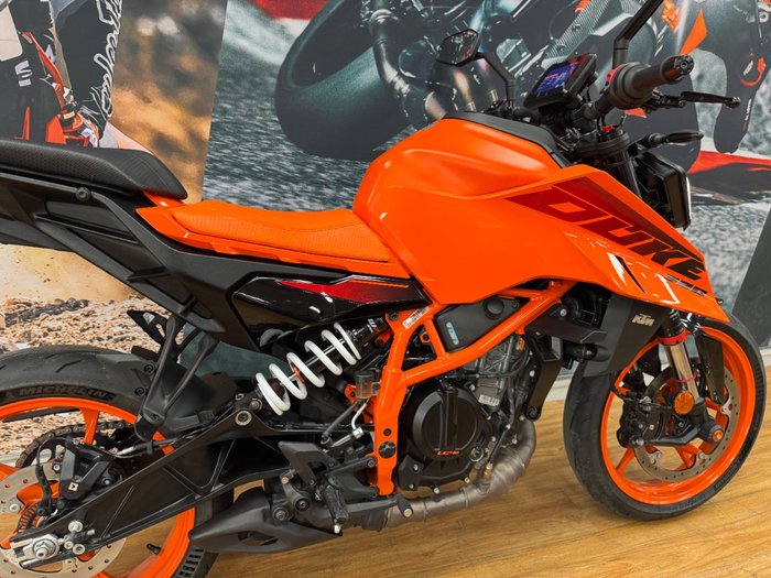 2024 Ktm 390 DUKE ORANGE