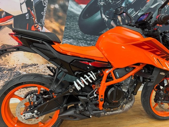 2024 Ktm 390 DUKE ORANGE