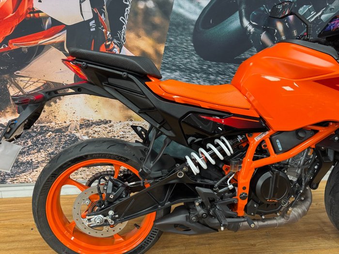 2024 Ktm 390 DUKE ORANGE