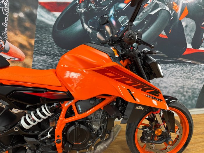 2024 Ktm 390 DUKE ORANGE