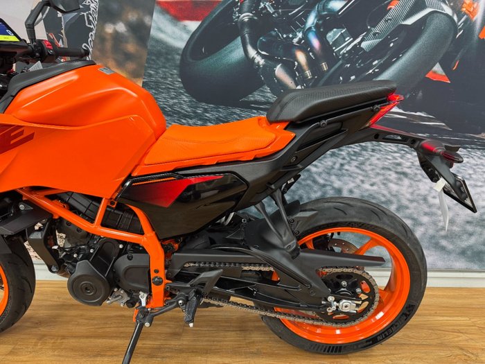 2024 Ktm 390 DUKE ORANGE