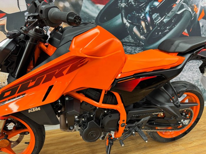 2024 Ktm 390 DUKE ORANGE