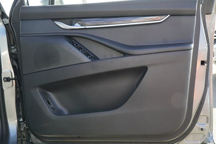 2020 LDV D90 Executive