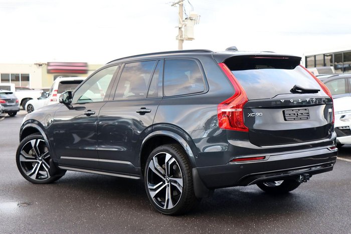 2022 Volvo XC90 Recharge Plug-In Hybrid