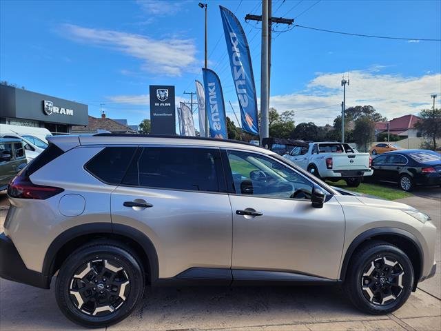 2025 NISSAN T33 STL X-TRAIL N-TREK 2WD MY25 CHAMPAGNE SILVER
