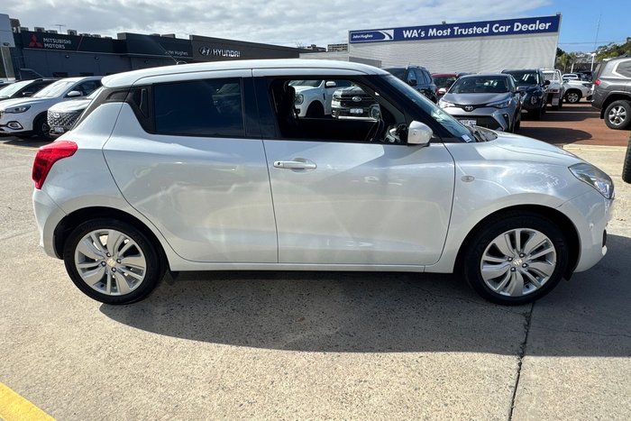2019 Suzuki Swift GL Navigator