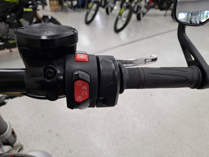 2021 Triumph ROCKET 3 GT red