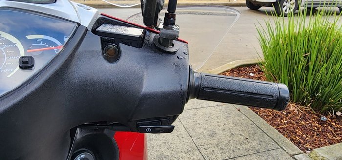 2008 Honda SH150i RED