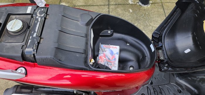 2008 Honda SH150i RED