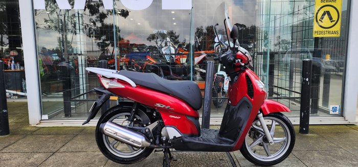 2008 Honda SH150i RED