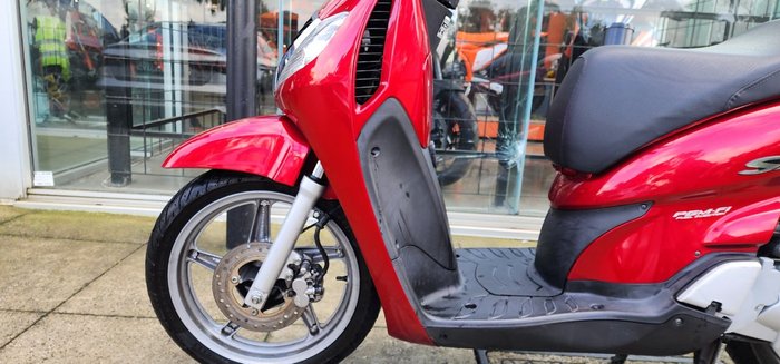 2008 Honda SH150i RED