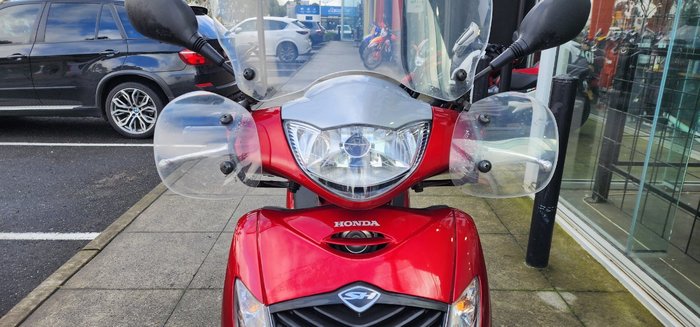 2008 Honda SH150i RED